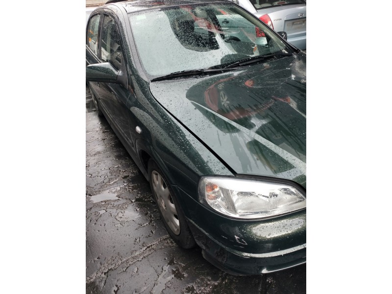 opel astra g berlina del año 2001