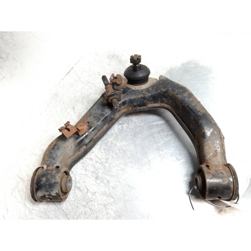 Recambio de brazo suspension superior delantero izquierdo para mitsubishi montero (v60/v70) 3.2 di-d boss (3-ptas.) referencia O