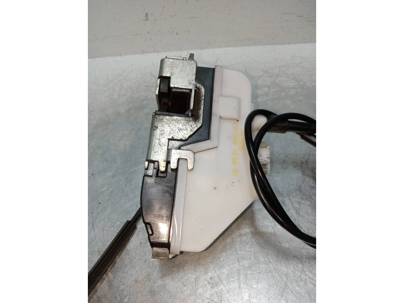 Recambio de motor cierre centralizado delantero derecho para renault twingo authentique referencia OEM IAM 2010081234  3P