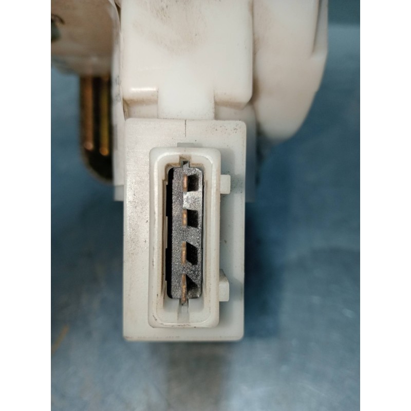 Recambio de motor cierre centralizado trasero izquierdo para seat ibiza (6k) glx referencia OEM IAM 6K4839015B  5P