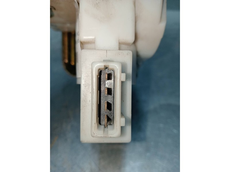 Recambio de motor cierre centralizado trasero izquierdo para seat ibiza (6k) glx referencia OEM IAM 6K4839015B  5P