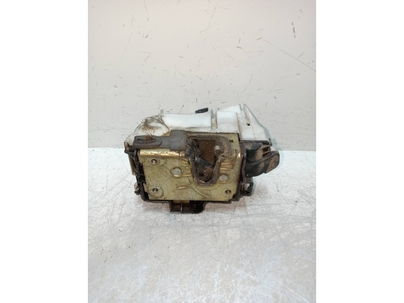 Recambio de motor cierre centralizado trasero derecho para seat ibiza (6k) 1.4 referencia OEM IAM 1HM862154C  5P