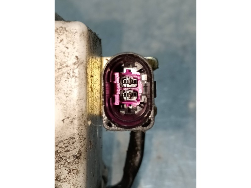 Recambio de motor cierre centralizado trasero derecho para seat ibiza (6k1) select referencia OEM IAM 6K4839016G  5P