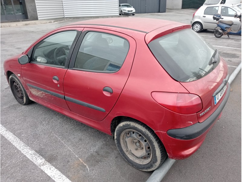 peugeot 206 berlina del año 2000