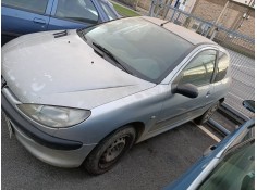peugeot 206 berlina del año 2000