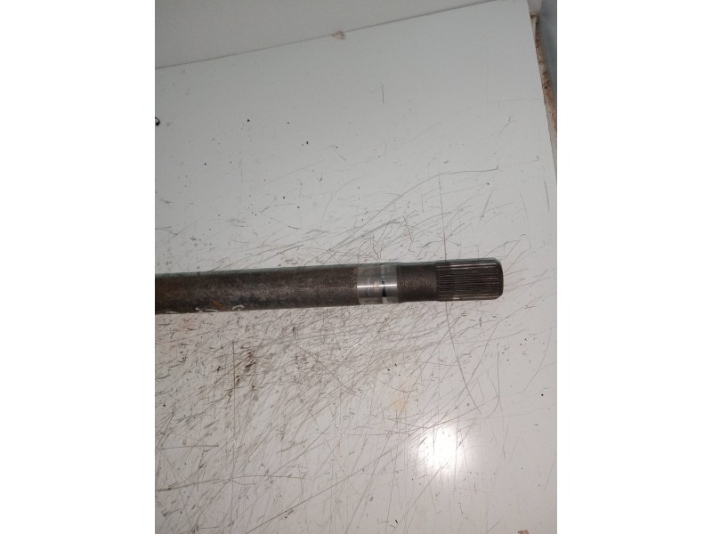 Recambio de transmision delantera derecha para jeep cherokee (j) 2.5 td referencia OEM IAM    Recambio de transmision delantera derecha para jeep cherokee (j) 2.5 td referencia OEM IAM