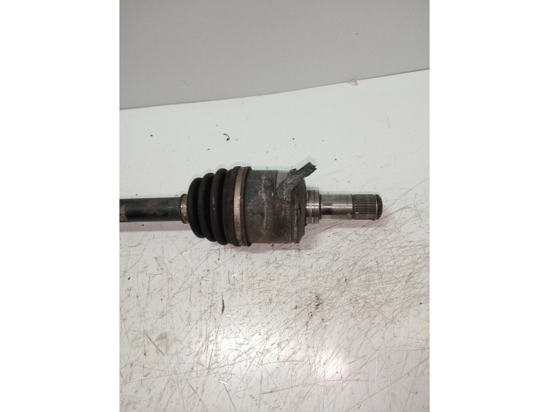 Recambio de transmision delantera derecha para kia carnival ii 2.9 crdi lx referencia OEM IAM   