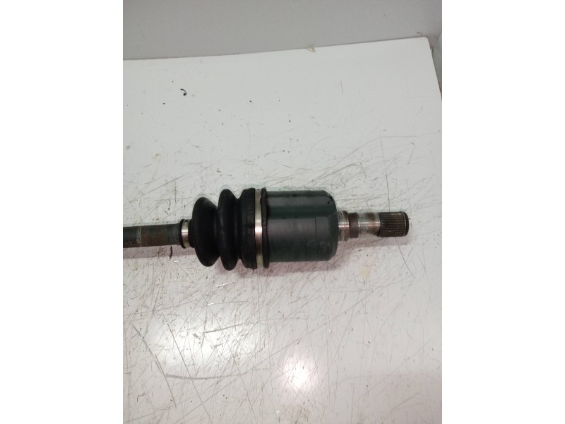 Recambio de transmision delantera izquierda para kia clarus 1.8 slx berlina referencia OEM IAM   