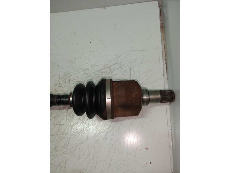 Recambio de transmision delantera derecha para kia carens (un) 2.0 crdi referencia OEM IAM   