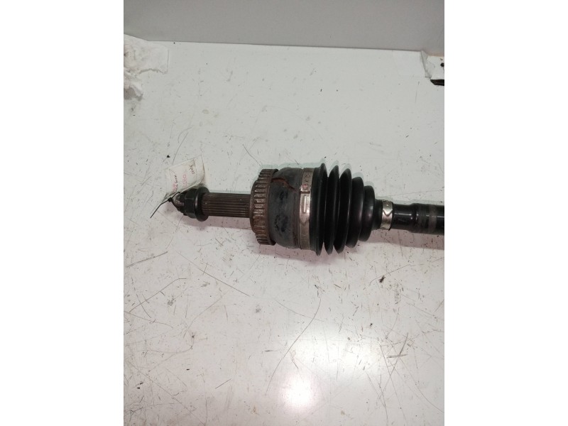 Recambio de transmision delantera derecha para kia carens (un) emotion referencia OEM IAM    Recambio de transmision delantera derecha para kia carens (un) emotion referencia OEM IAM