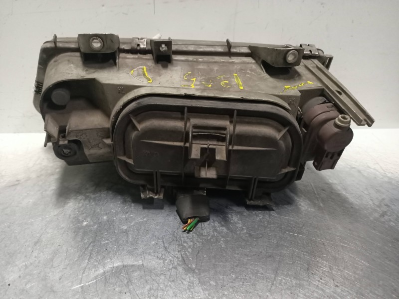 Recambio de faro derecho para peugeot 806 srdt referencia OEM IAM   