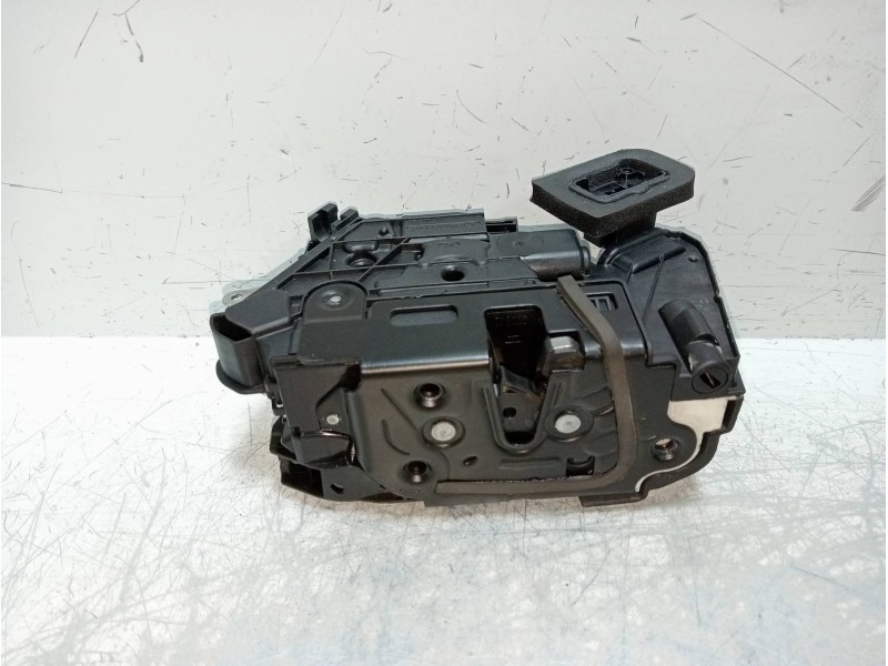 Recambio de motor cierre centralizado delantero derecho para seat leon (5f1) 1.6 tdi referencia OEM IAM 5K1837016E 5P 