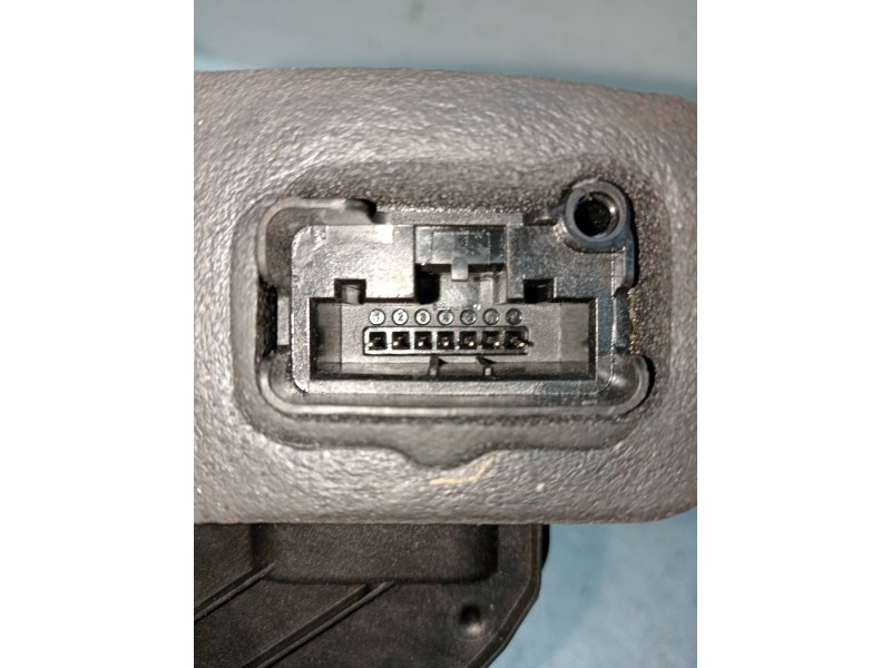 Recambio de motor cierre centralizado delantero derecho para seat leon (5f1) 1.6 tdi referencia OEM IAM 5K1837016E 5P 