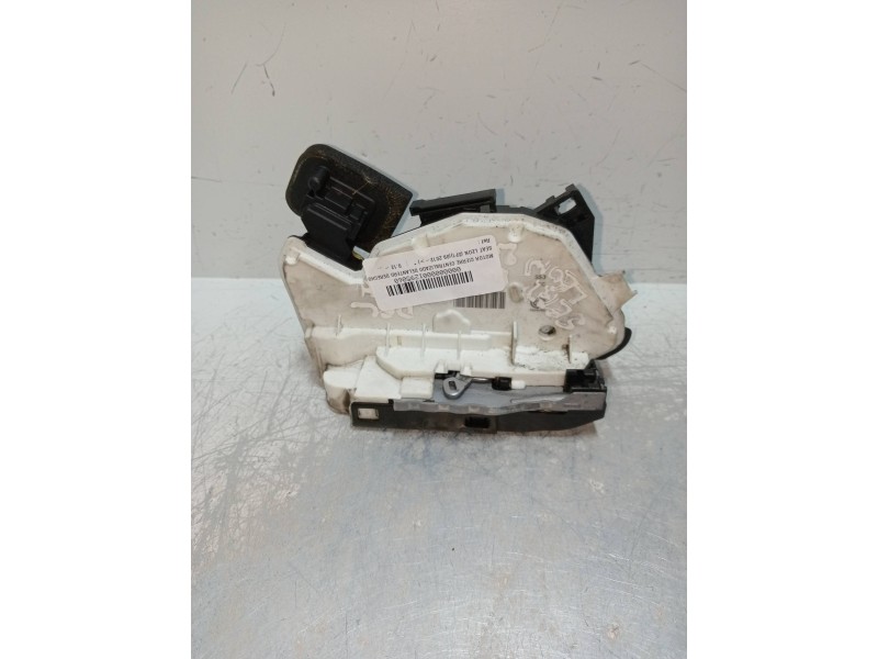 Recambio de motor cierre centralizado delantero derecho para seat leon (5f1) referencia OEM IAM 5K1837016E  5P Recambio de motor cierre centralizado delantero derecho para seat leon (5f1) referencia OEM IAM 5K1837016E  5P