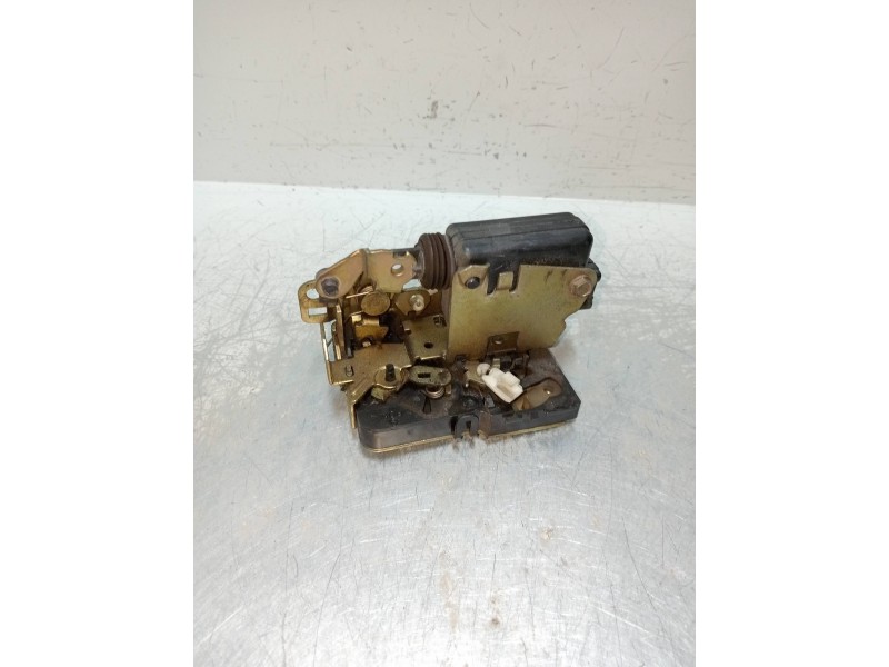 Recambio de motor cierre centralizado trasero derecho para renault scenic (ja..) 1.9 dci rt referencia OEM IAM   