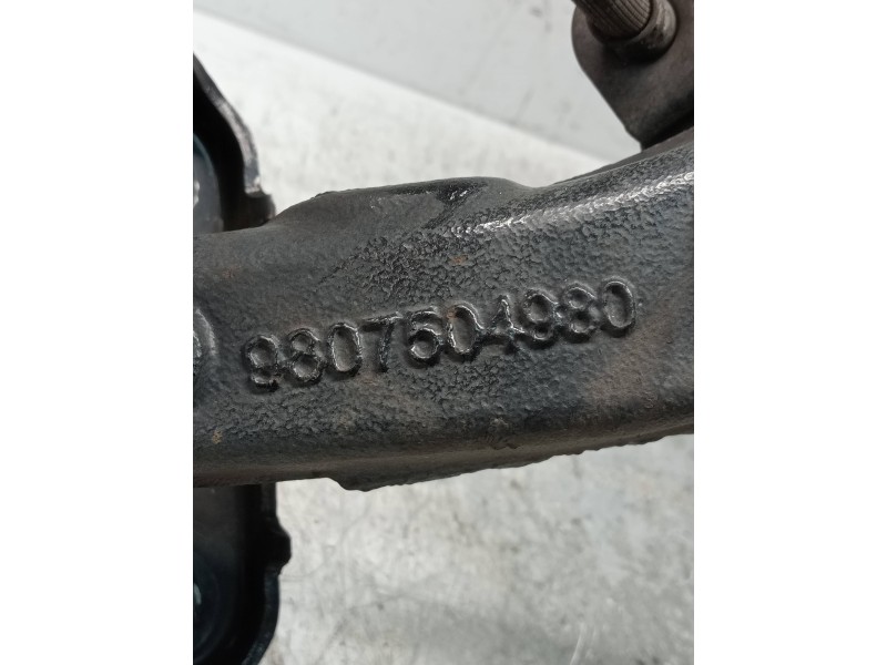 Recambio de mangueta trasera derecha para toyota proace verso compact shuttle referencia OEM IAM 9807504980  