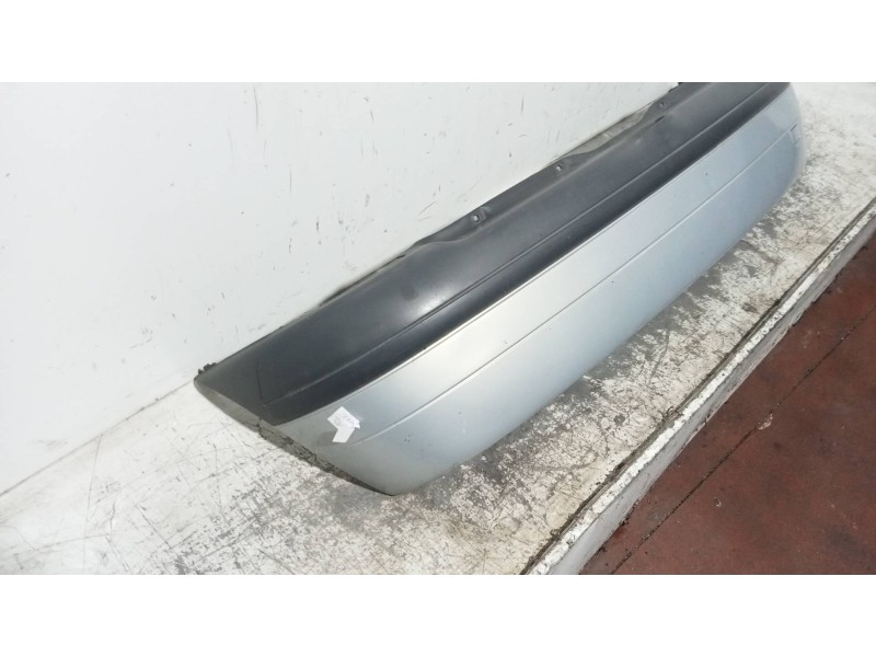 Recambio de paragolpes trasero para renault clio ii fase i (b/cbo) 1.2 16 v rt (b/cb05/w) referencia OEM IAM   