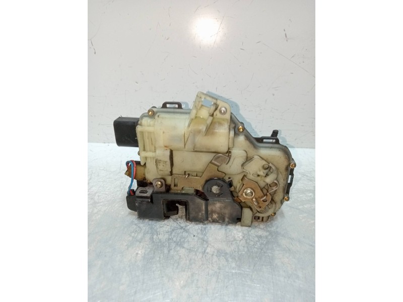 Recambio de motor cierre centralizado delantero derecho para skoda superb (3u4) 1.9 tdi referencia OEM IAM   