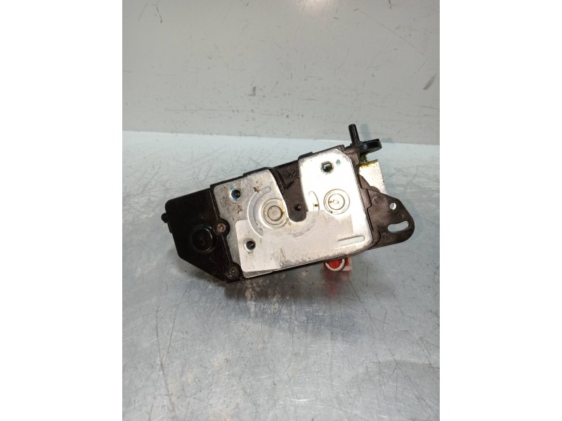 Recambio de motor cierre centralizado trasero izquierdo para ssangyong kyron 2.0 referencia OEM IAM   5P