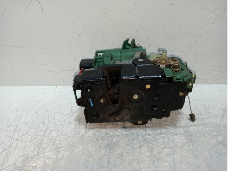 Recambio de motor cierre centralizado delantero derecho para skoda superb (3u4) classic referencia OEM IAM   4P