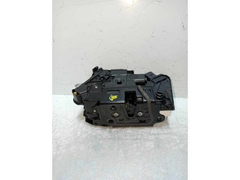 Recambio de motor cierre centralizado trasero derecho para skoda suberb (3t4) elegance referencia OEM IAM 5N0839016D  