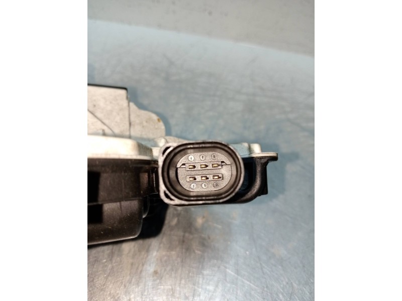 Recambio de motor cierre centralizado trasero derecho para skoda suberb (3t4) elegance referencia OEM IAM 5N0839016D  