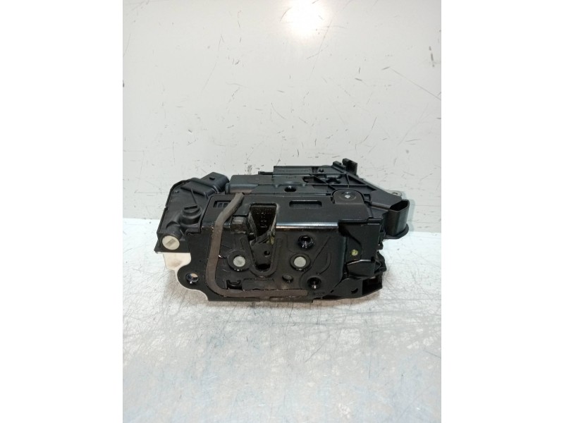 Recambio de motor cierre centralizado trasero izquierdo para skoda suberb (3t4) elegance referencia OEM IAM 5N0839015D  