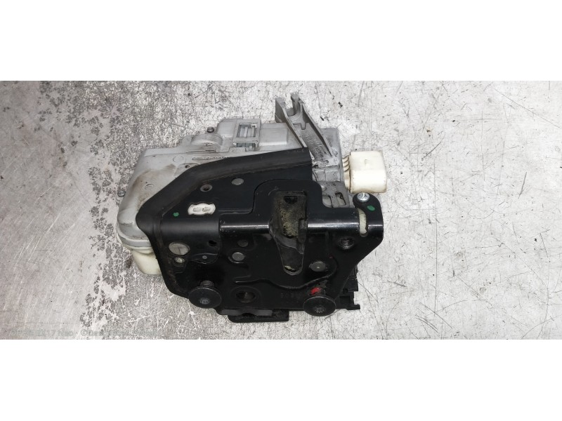 Recambio de motor cierre centralizado delantero izquierdo para volkswagen passat berlina (3b3) referencia OEM IAM 3C1837015A  5P Recambio de motor cierre centralizado delantero izquierdo para volkswagen passat berlina (3b3) referencia OEM IAM 3C1837015A  5P