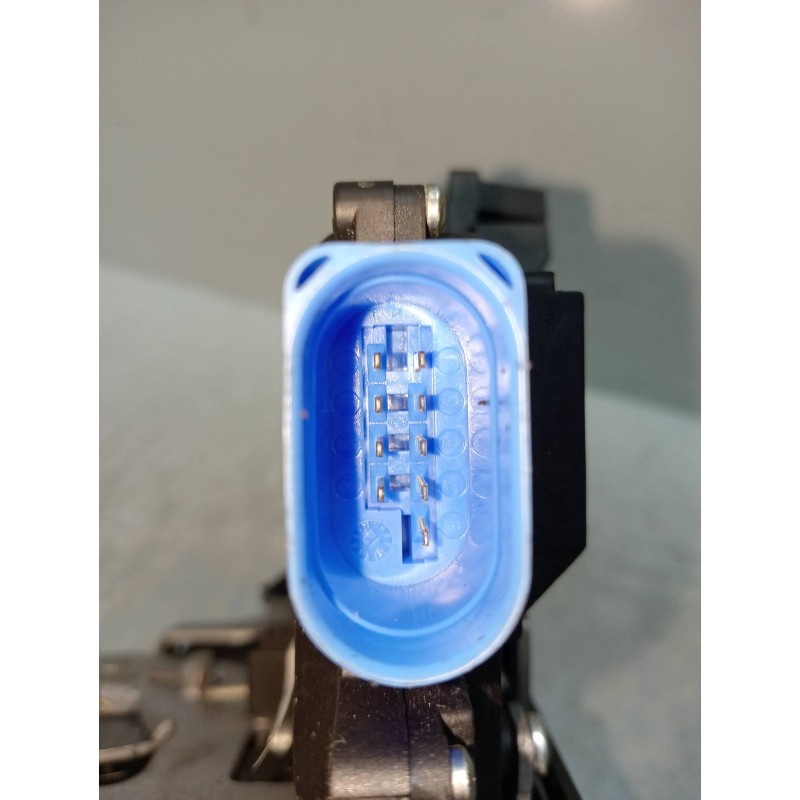 Recambio de motor cierre centralizado delantero derecho para skoda octavia berlina (1z3) 1.6 tdi dpf referencia OEM IAM 3D183701