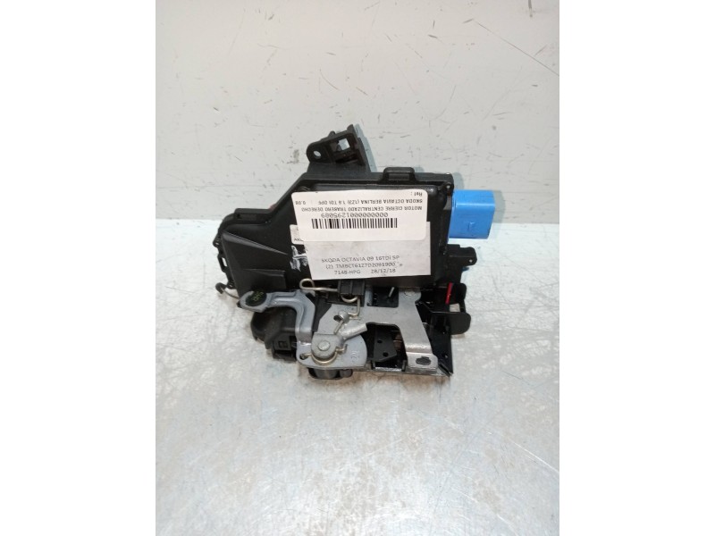 Recambio de motor cierre centralizado trasero derecho para skoda octavia berlina (1z3) 1.6 tdi dpf referencia OEM IAM 7L0839016D