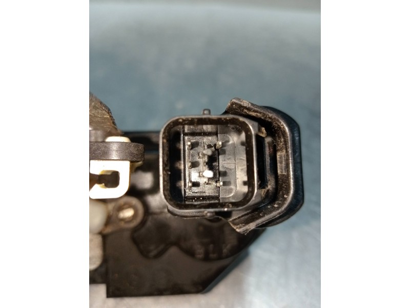 Recambio de motor cierre centralizado delantero izquierdo para ssangyong actyon 200 xdi referencia OEM IAM   5P