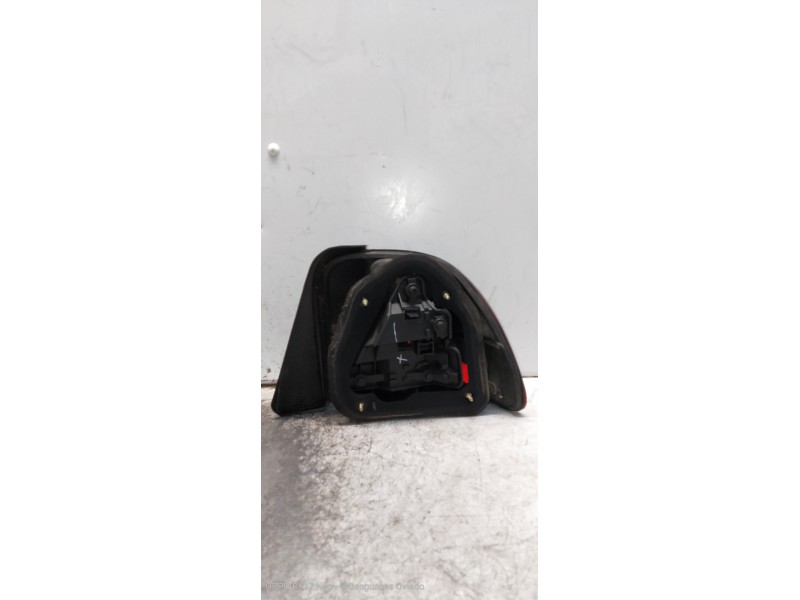 Recambio de piloto trasero izquierdo para mg rover serie 45 (rt) classic (5-ptas.) referencia OEM IAM   