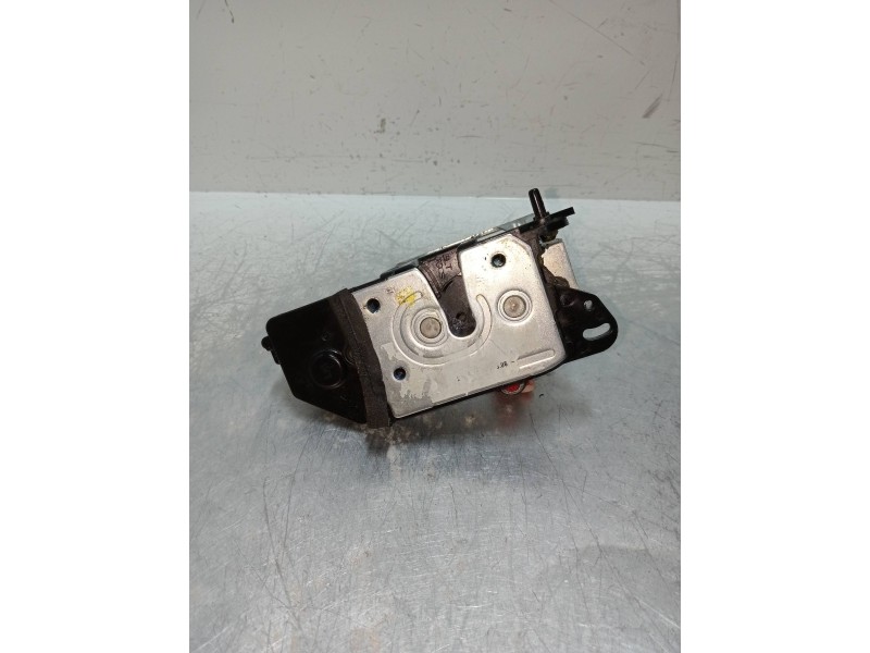 Recambio de motor cierre centralizado trasero izquierdo para ssangyong actyon 200 xdi referencia OEM IAM   5P