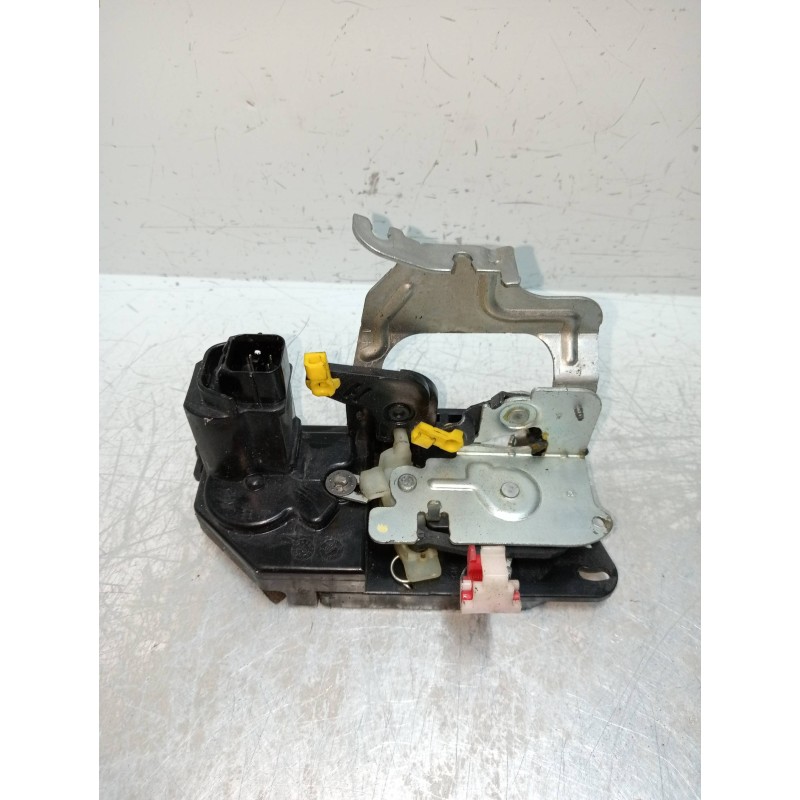 Recambio de motor cierre centralizado trasero derecho para ssangyong kyron 270 xdi limited 4wd referencia OEM IAM A045035  5P