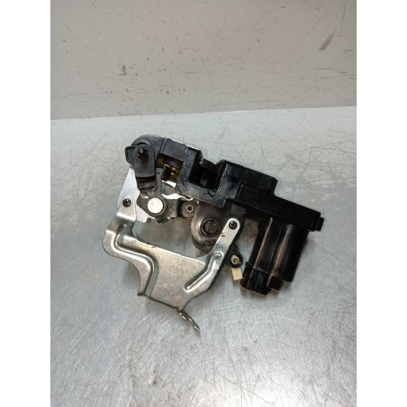 Recambio de motor cierre centralizado trasero izquierdo para ssangyong kyron 270 xdi limited 4wd referencia OEM IAM   5P