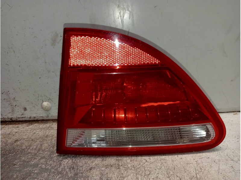 Recambio de piloto trasero derecho interior para seat exeo berlina (3r2) reference referencia OEM IAM 3R5945094B 89320241 