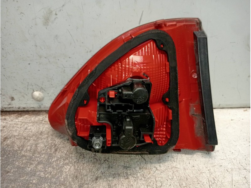 Recambio de piloto trasero derecho interior para seat exeo berlina (3r2) reference referencia OEM IAM 3R5945094B 89320241 