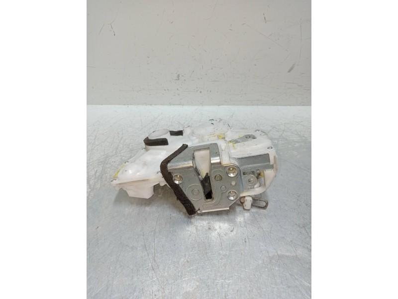 Recambio de motor cierre centralizado delantero izquierdo para suzuki swift azg (nz) 1.2 cat referencia OEM IAM 8220269LA0  5P