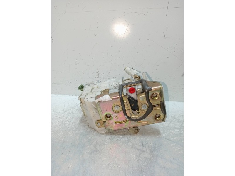 Recambio de motor cierre centralizado trasero derecho para toyota avensis berlina (t 22) referencia OEM IAM   4P Recambio de motor cierre centralizado trasero derecho para toyota avensis berlina (t 22) referencia OEM IAM   4P