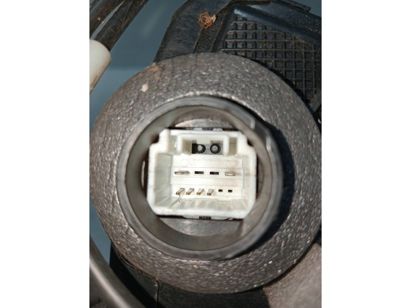 Recambio de motor cierre centralizado delantero izquierdo para toyota avensis berlina (t25) referencia OEM IAM A046693  5P