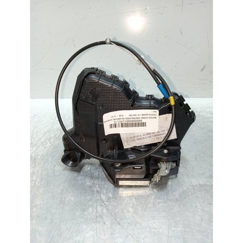 Recambio de motor cierre centralizado delantero derecho para toyota auris 1.6 16v cat referencia OEM IAM A046693 5P 