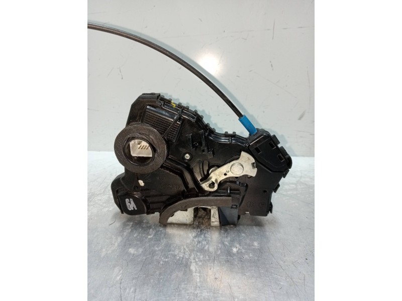 Recambio de motor cierre centralizado delantero izquierdo para toyota auris 1.6 16v cat referencia OEM IAM A046693 5P 