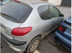 peugeot 206 berlina del año 2000 2