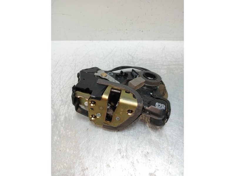 Recambio de motor cierre centralizado delantero derecho para toyota corolla (e12) 1.4 turbodiesel cat referencia OEM IAM  3P 