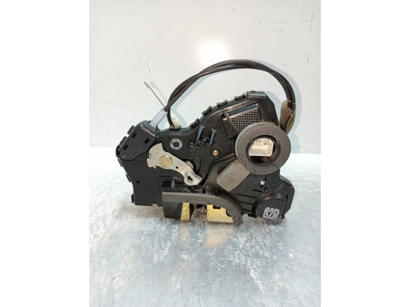 Recambio de motor cierre centralizado delantero derecho para toyota corolla (e12) 1.4 turbodiesel cat referencia OEM IAM  3P 