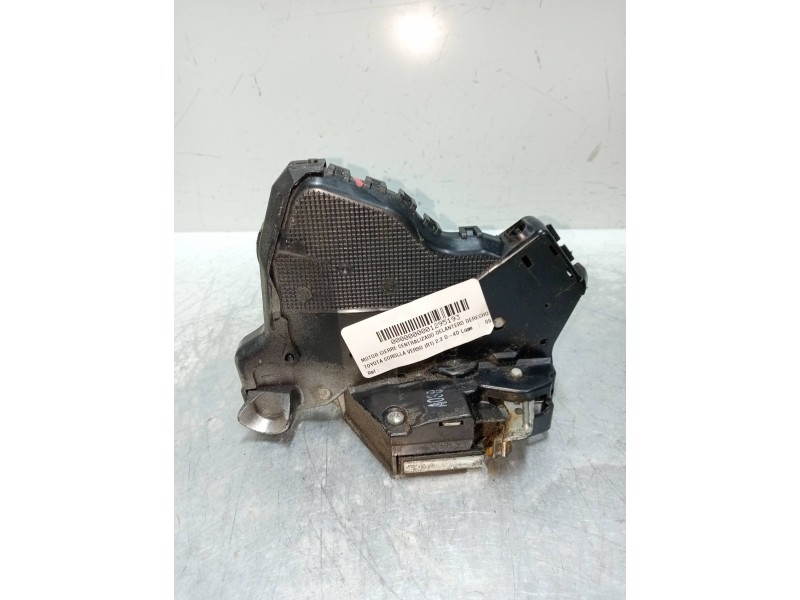 Recambio de motor cierre centralizado delantero derecho para toyota corolla verso (r1) 2.2 d-4d luna referencia OEM IAM A046693 