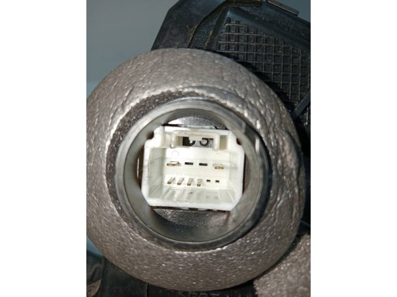 Recambio de motor cierre centralizado delantero izquierdo para toyota corolla verso (r1) 2.0 turbodiesel cat referencia OEM IAM 