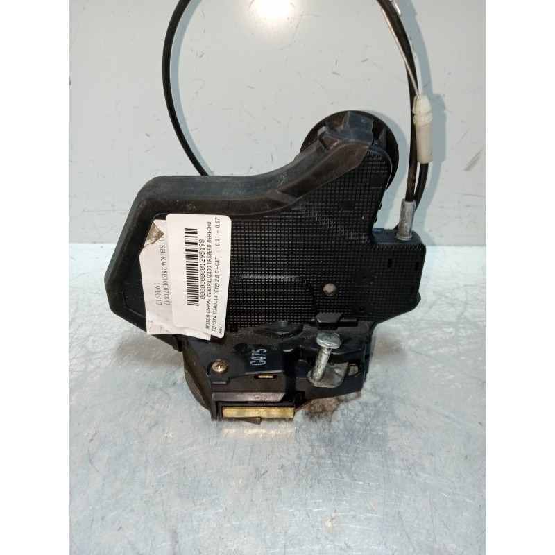 Recambio de motor cierre centralizado trasero derecho para toyota corolla (e12) 2.0 d-cat referencia OEM IAM   5P