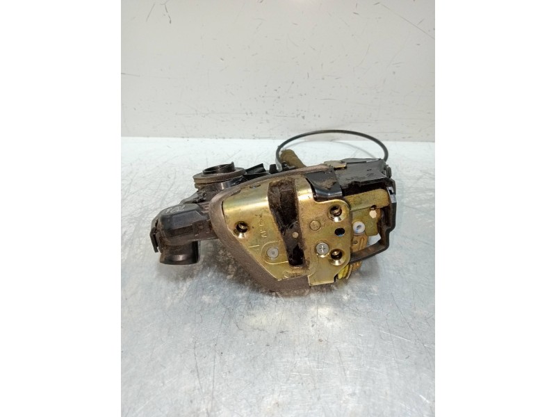 Recambio de motor cierre centralizado delantero izquierdo para toyota corolla (e12) 1.4 turbodiesel cat referencia OEM IAM  5P 