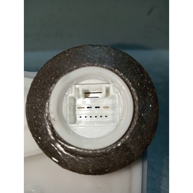 Recambio de motor cierre centralizado delantero derecho para toyota hilux gx doble cabina (4p) referencia OEM IAM   4P